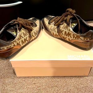 Michael kors sneakers .